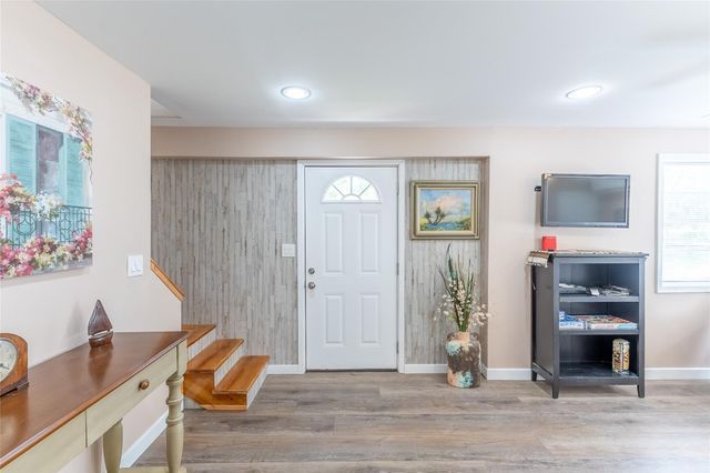 581 Northwood Drive, Point Blank, TX 77364
