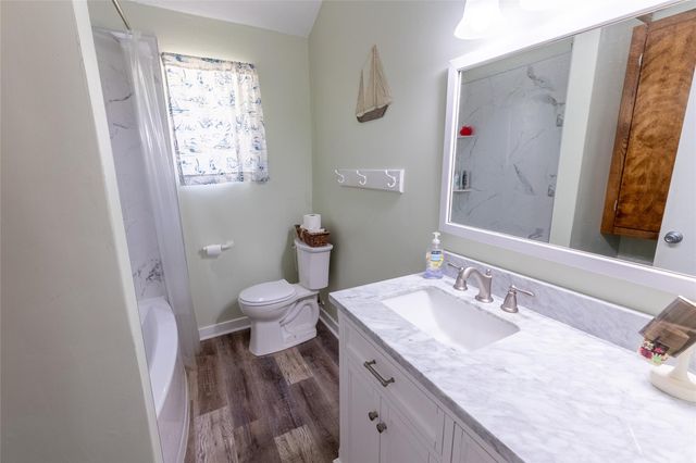 581 Northwood Drive, Point Blank, TX 77364