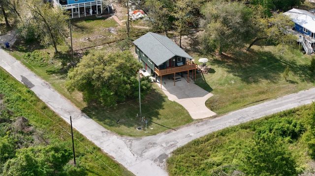 581 Northwood Drive, Point Blank, TX 77364