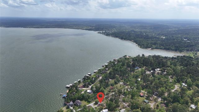 581 Northwood Drive, Point Blank, TX 77364