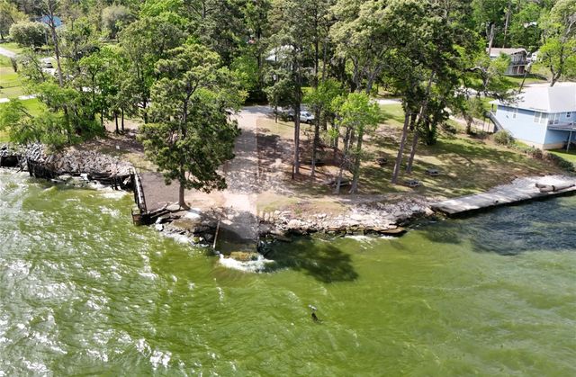 581 Northwood Drive, Point Blank, TX 77364