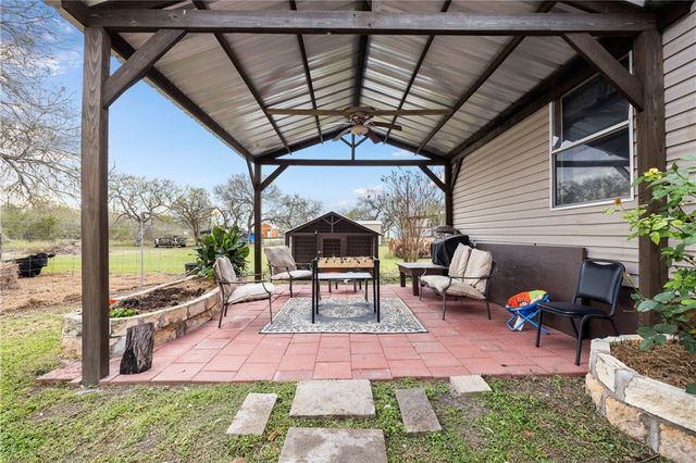 10573 County Road 2337, Sinton, TX 78387