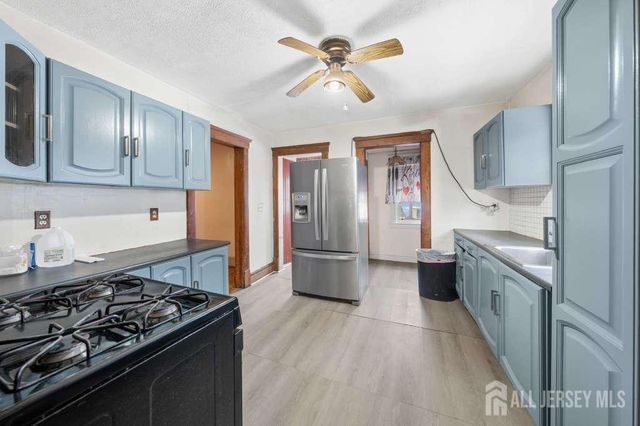88 Woodbridge Avenue, Sewaren, NJ 07077