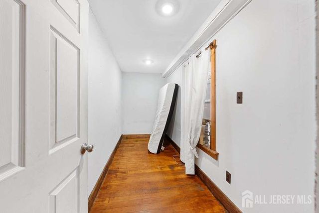 88 Woodbridge Avenue, Sewaren, NJ 07077