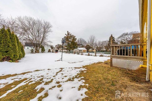 88 Woodbridge Avenue, Sewaren, NJ 07077