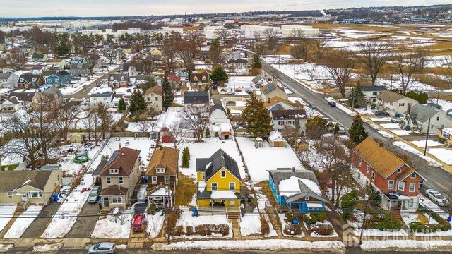 88 Woodbridge Avenue, Sewaren, NJ 07077