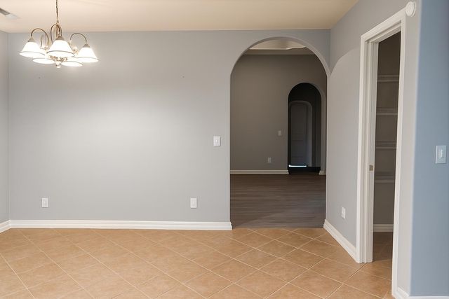 920 E Weldon Drive, Nixa, MO 65714