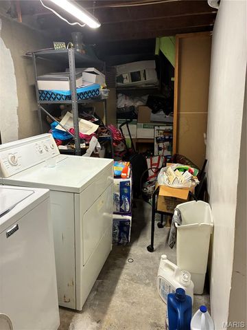 6904 Parkdale Drive, Velda City, MO 63121