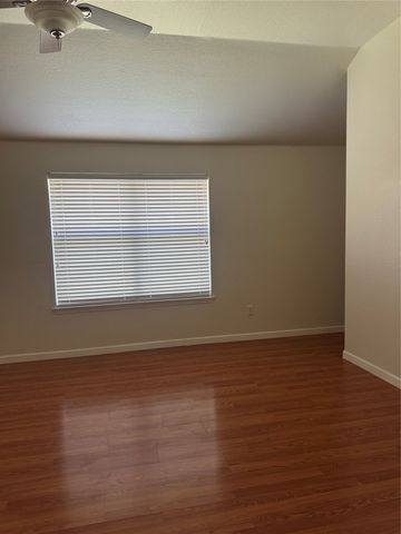 6711 Kinross Drive, Arlington, TX 76002