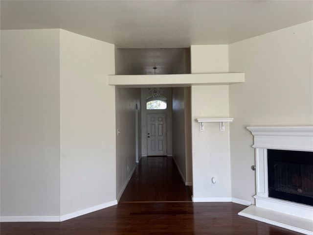 6711 Kinross Drive, Arlington, TX 76002