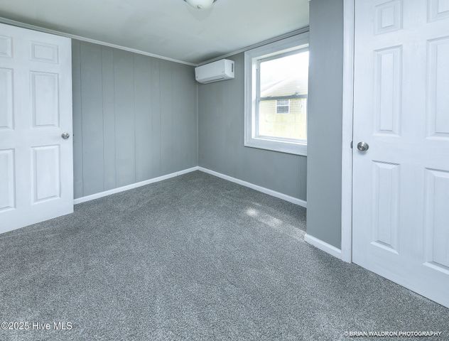204 Pinewood Avenue, Elizabeth City, NC 27909