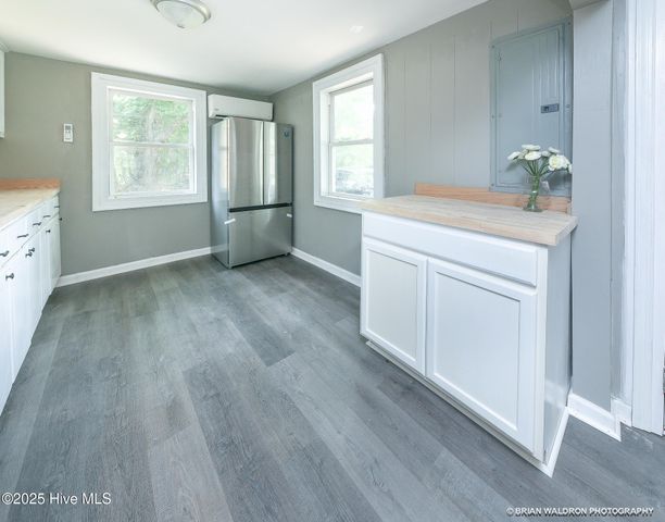 204 Pinewood Avenue, Elizabeth City, NC 27909