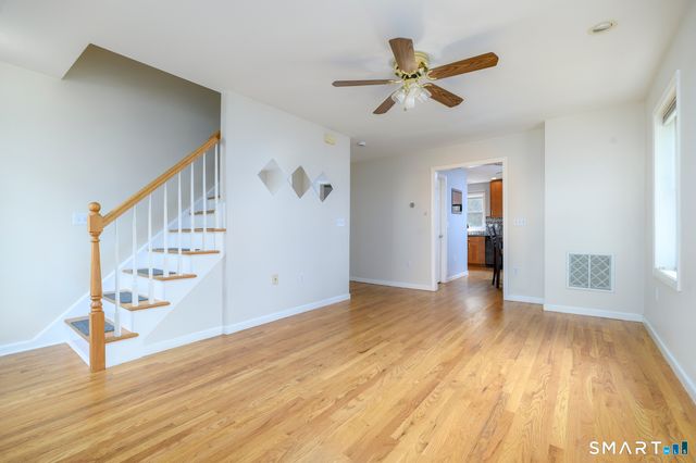 612 Black Rock Turnpike 612, Fairfield, CT 06825