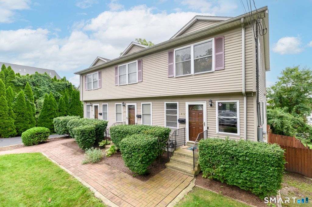 612 Black Rock Turnpike 612, Fairfield, CT 06825