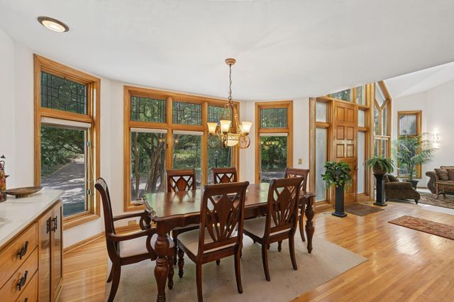 4166 Heatherton Place, Minnetonka, MN 55345