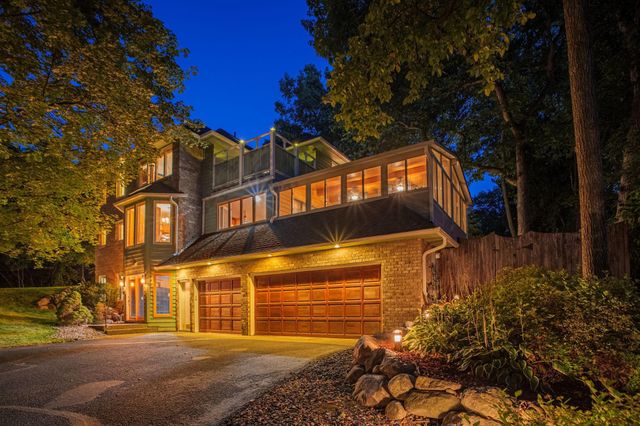 4166 Heatherton Place, Minnetonka, MN 55345