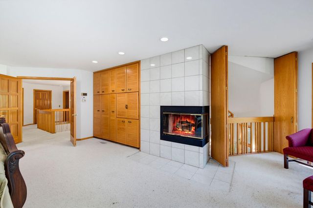 4166 Heatherton Place, Minnetonka, MN 55345