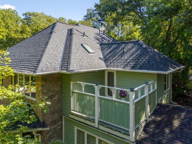 4166 Heatherton Place, Minnetonka, MN 55345