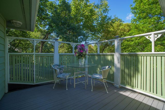 4166 Heatherton Place, Minnetonka, MN 55345