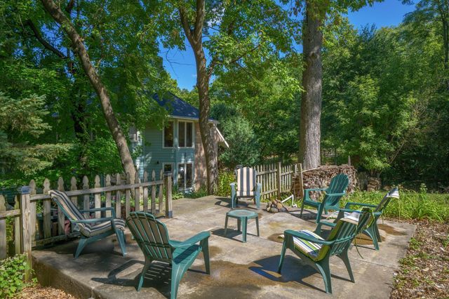 4166 Heatherton Place, Minnetonka, MN 55345