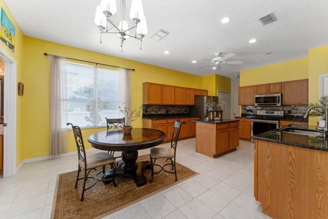 3463 CREEK RUN LANE, Eustis, FL 32736