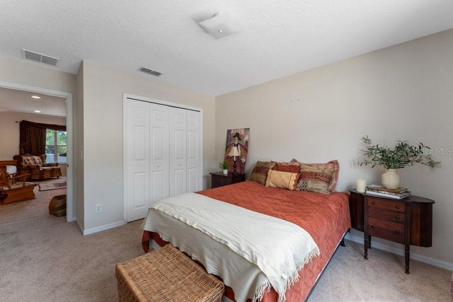 3463 CREEK RUN LANE, Eustis, FL 32736