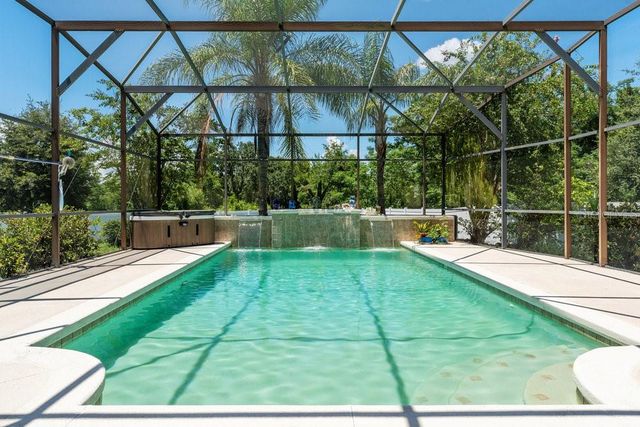 3463 CREEK RUN LANE, Eustis, FL 32736