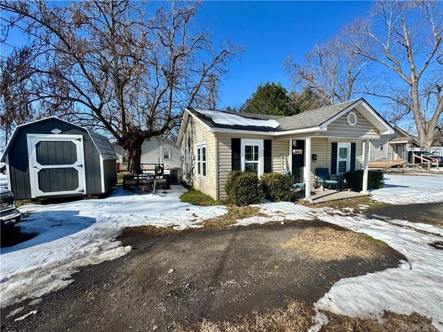 620 S Front, Dardanelle, AR 72834