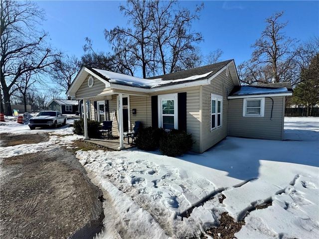 620 S Front, Dardanelle, AR 72834