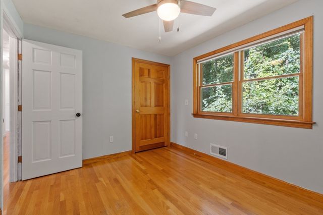 116 Island Rd, Lunenburg, MA 01462