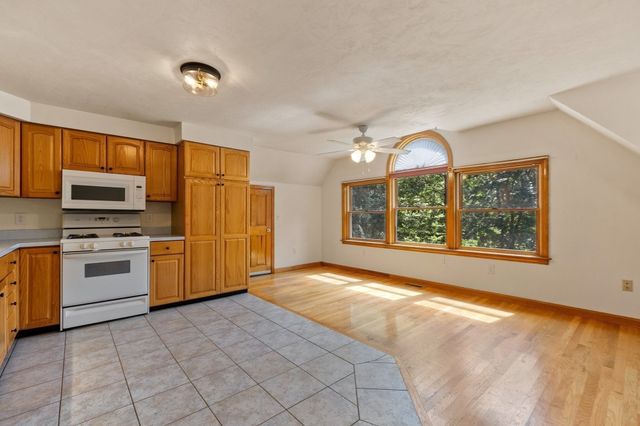 116 Island Rd, Lunenburg, MA 01462