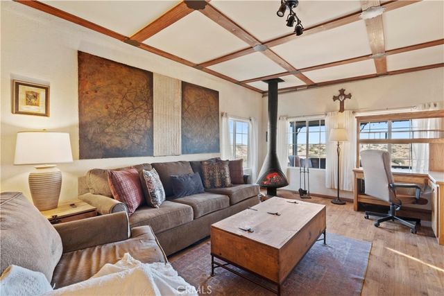 2860 Orange Trail, Pioneertown, CA 92268