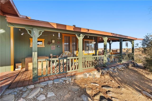 2860 Orange Trail, Pioneertown, CA 92268