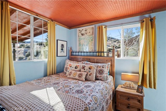 2860 Orange Trail, Pioneertown, CA 92268