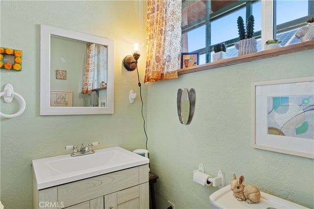 2860 Orange Trail, Pioneertown, CA 92268