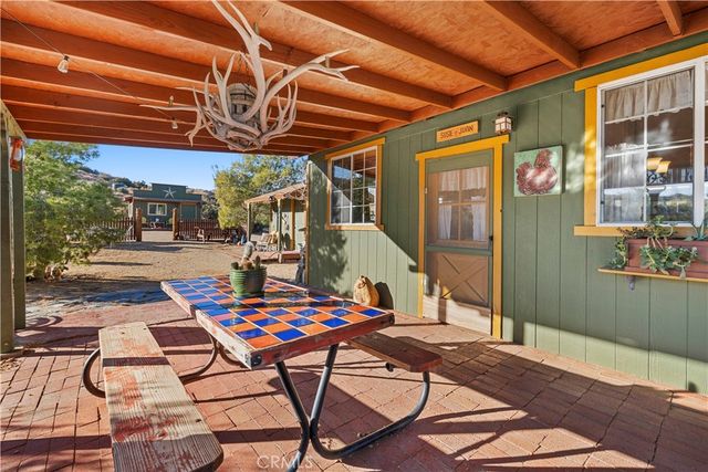 2860 Orange Trail, Pioneertown, CA 92268