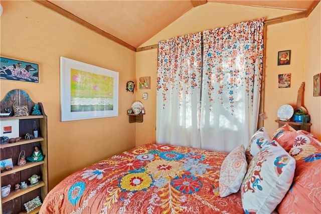2860 Orange Trail, Pioneertown, CA 92268