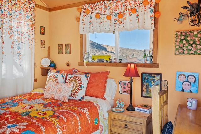 2860 Orange Trail, Pioneertown, CA 92268