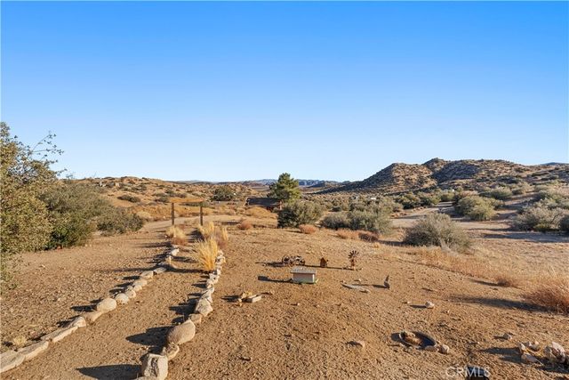 2860 Orange Trail, Pioneertown, CA 92268
