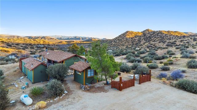2860 Orange Trail, Pioneertown, CA 92268