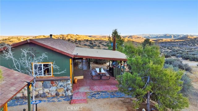 2860 Orange Trail, Pioneertown, CA 92268