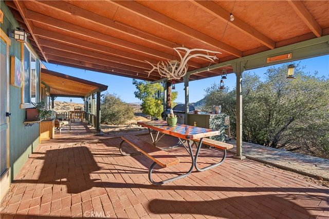2860 Orange Trail, Pioneertown, CA 92268