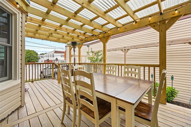 5909 69th Street, Maspeth, NY 11378
