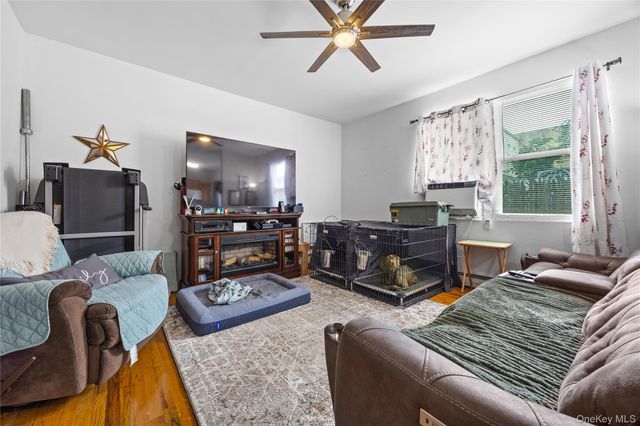 5909 69th Street, Maspeth, NY 11378
