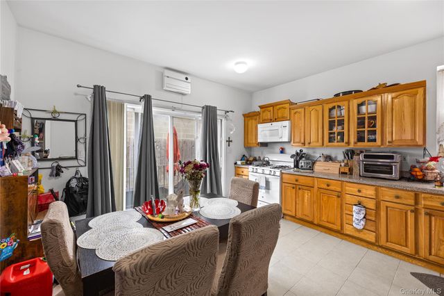 5909 69th Street, Maspeth, NY 11378