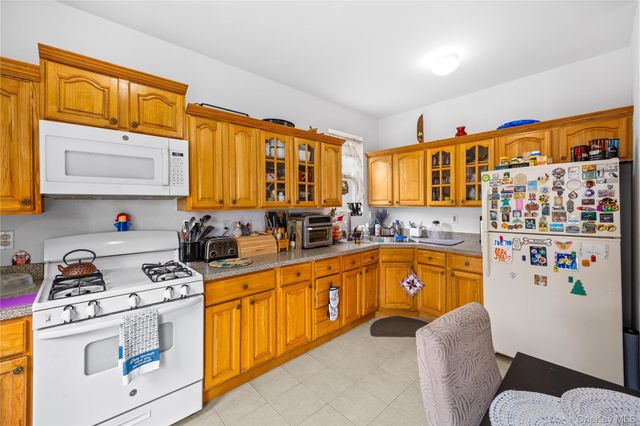 5909 69th Street, Maspeth, NY 11378