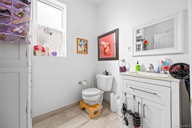5909 69th Street, Maspeth, NY 11378