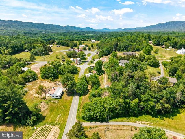 7211 FORT VALLEY RD, Fort Valley, VA 22652