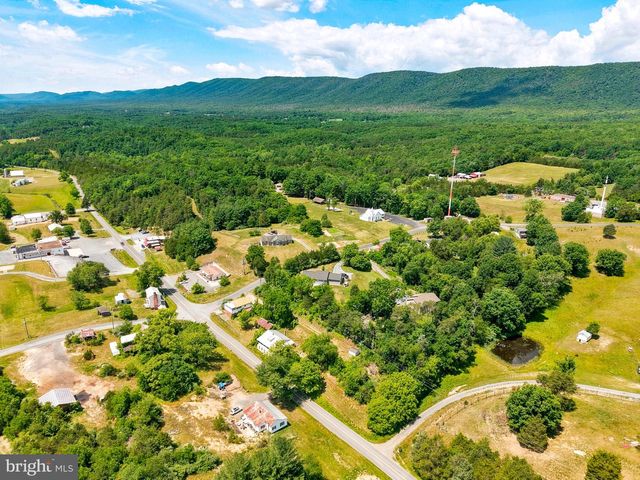 7211 FORT VALLEY RD, Fort Valley, VA 22652