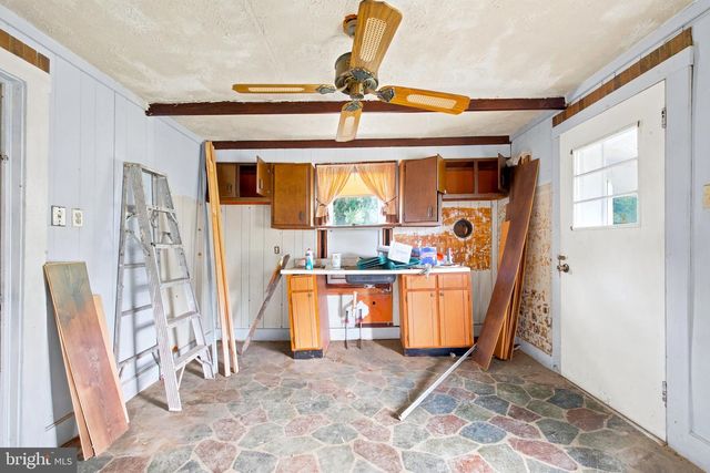 7211 FORT VALLEY RD, Fort Valley, VA 22652